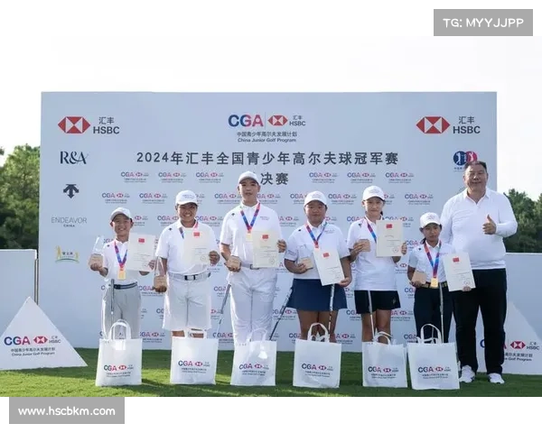 职业球员呼吁青少年球员选购量身定制高尔夫球避免装备误区 职业球员呼吁青少年球员选购量身定制高尔夫球避免装备误区